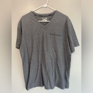 Under Armour NWOT men’s heat gear, grey, large tshirt.